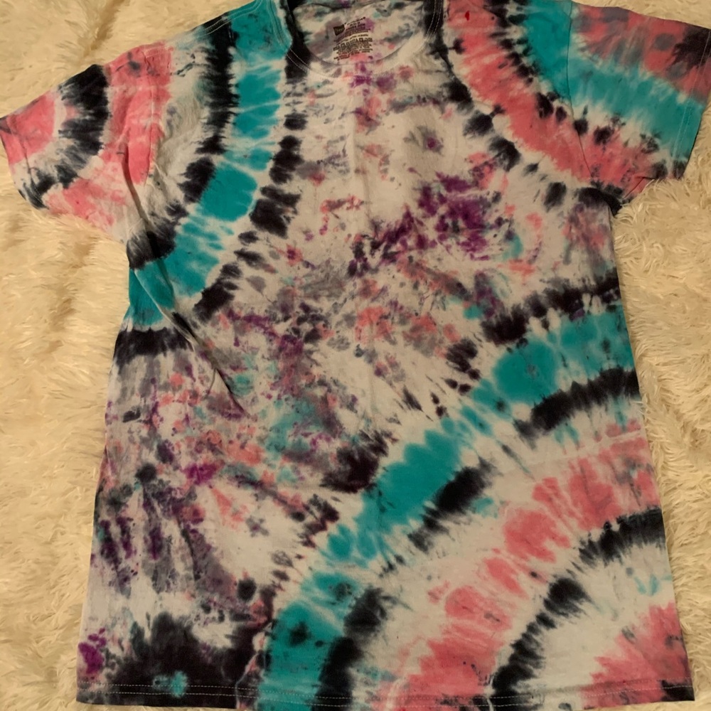 Unique Tie dye shirt